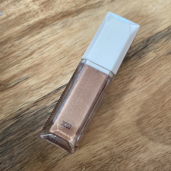 YC COLLECTION | Authentic Glazed Liquid Highlighter in Cocoflakes - Picture 4 of 6